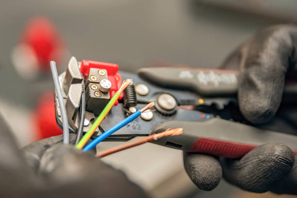 Best Licensed Electrician  in South Charleston, WV